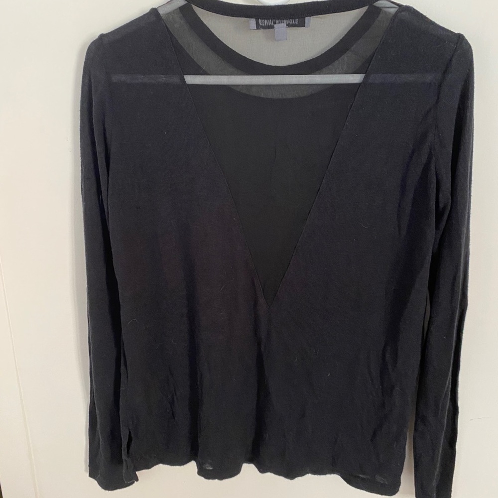 Elizabeth and James top - Picture 3 of 3